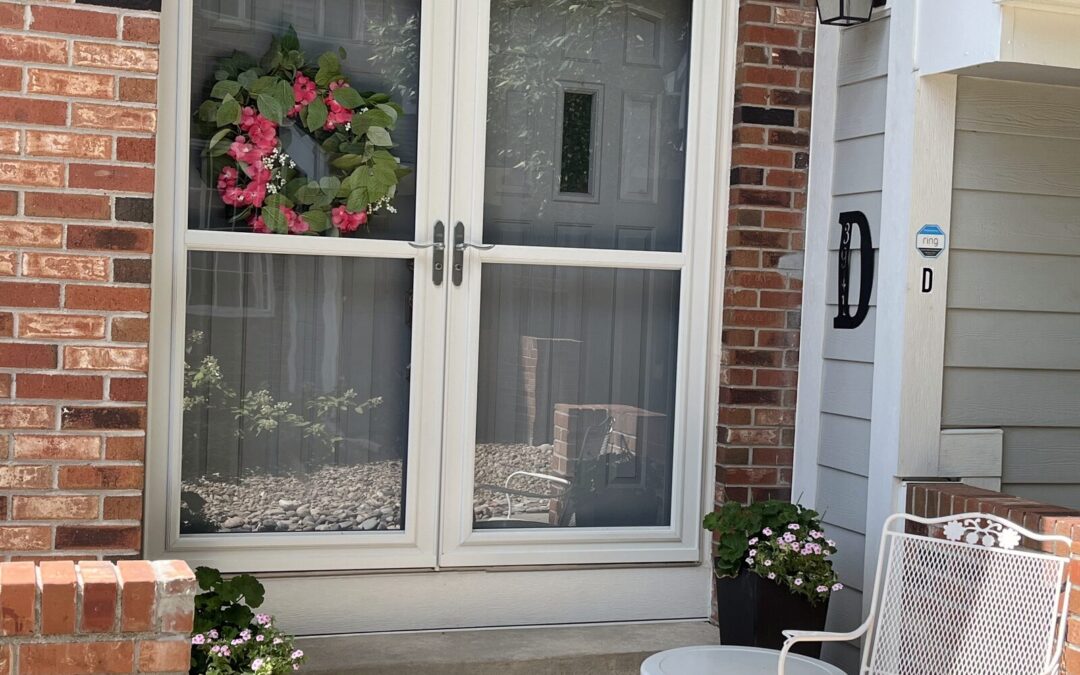 Should You Repair or Replace Your Storm Door Before Winter?